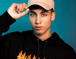 Botello Projects :: Photos, videos, logos, illustrations and branding ::  Behance