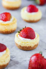 This Mini Cheesecake Recipe Is Easy Delicious Recipe Mini Cheesecake Recipes Desserts Mini Cheesecakes