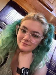 Selfies Sunday: Show Us Your Beautiful Faces