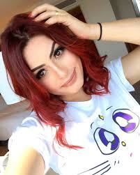 Make, pele, cabelo… Kim RosaCuca conta seus segredos de beleza