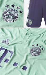 Até o momento, o camisa sete já anotou 18 gols e contribuiu com 16 assistências para os companheiros. Nas Cores Verde E Azul Bayern De Munique Lanca Segundo Uniforme Futebol Alemao Ge