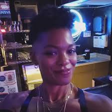 Sara Herrington's Instagram, Twitter & Facebook