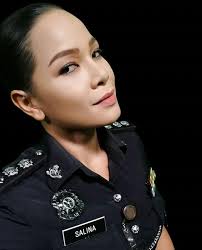 Sebentar tadi menerusi laman instagram milik pelakon utama gerak khas, salina saibi telah berkongsi cerita sedih bahawa rakan sekerja, nizen ayob telah meninggal dunia. Salina Saibi Ig