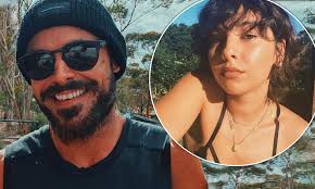 Efron also shocked fans with a huskier look last year for the netflix series down to earth, a transformation that fans supported. Zac Efron Wants To Take Girlfriend Vanesa Valladares With Him To Dubai As He Films New Project Daily Mail Online