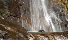 Trekking alla cascata dell'acquafraggia, sentiero panoramico che porta da piuro a savogno. Le Cascate Dell Acquafraggia Gita In Lombardia In Valchiavenna Patatofriendly