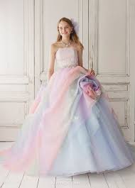 This Pastel Rainbow Gown From Yumi Katsura Featuring Layers Of Romance Is A Show Stopper Pastel Wedding Dresses Ball Dresses Evening Dresses Prom