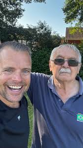 Who was the Teacher who filled the Blackboard with scribble expected us to  copy it, and pulled my hair out, causing me great upset. 1962 ish.