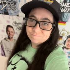 Katelyn Goff's Instagram, Twitter & Facebook