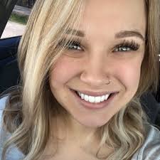 Jackie Noyes's Instagram, Twitter & Facebook