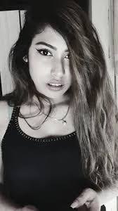 Alisha Gomes's Instagram, Twitter & Facebook