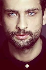 Onur Tuna Portre Unluler Guzellik