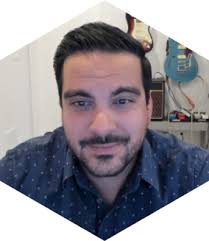 Manny Alves's Instagram, Twitter & Facebook