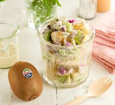 Salade De Pommes De Terre Et De Kiwis A L Allemande Salade Pomme De Terre Salade Pomme Repas Midi