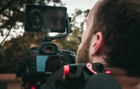 As an example i would use quentin tarantino. 5 Steps On How To Become A Movie Director List By Movavi
