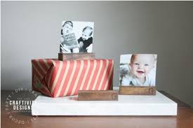 It only takes about 30 seconds per place card holder! How To Make Easy Diy Wood Place Card Holders Ideas For The Home