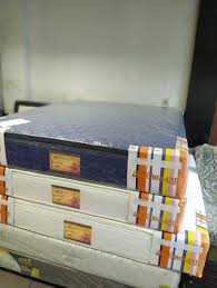 Kasur single bed mempunyai ukuran yang tidak terlalu lebar, yaitu. Kasur Murah Spring Bed Murah Bagus Super Pillowtop Astroland Perabotan Rumah Di Carousell