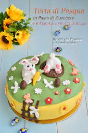 Torta Di Pasqua Decorata In Pasta Di Zucchero Con Coniglietti Colombe Farfalle E Fiorellini Una Torta Semplice Con Torta Di Pasqua Pasta Di Zucchero Torte