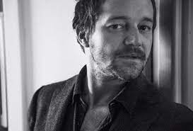 He loves horror movies, but he doesn't hide his passion for sound design. Chi E Brando De Sica