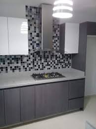 Es un proyecto residencial que cuenta con una cocina semiabierta. Diseno De Cocinas Y Closets Cocinas Integrales Culiacan