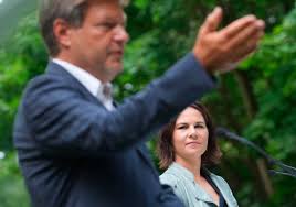 Er war von 2007 bis 2009 bundesminister für arbeit und soziales sowie vom 7. Bkdttdnvlvjjwm