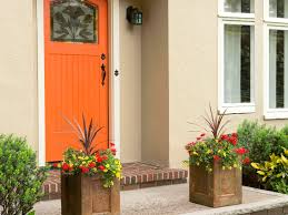 To make large concrete planters you'll obviously need something bigger than a juice carton and toilet paper rolls. How To Make A Concrete Planter This Old House