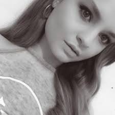 Stream Dionne Booth music