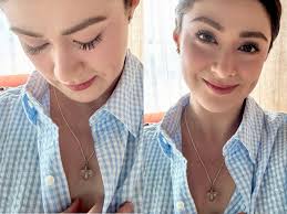 CARLA ABELLANA WEARS GRANDMOTHER'S ASHES ALTHOUGH veteran actress Delia  Razon has passed away, her granddaughter Carla Abellana found a way to keep  her close. In an Instagram post, Carla shared a selfie