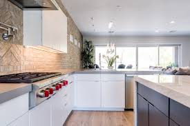 Photo 5 Of 21 In 20 Dynamic Kitchens With Exposed Brick Backsplashes In 2020 Brick Backsplash Modern Kitchen Exposed Brick