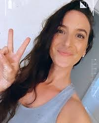 Kris Waldron's Instagram, Twitter & Facebook