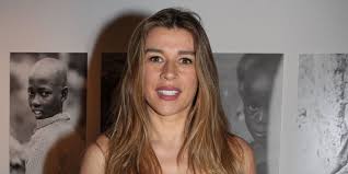 Ένα νέο update για την κατάσταση της υγείας της ανιψιάς της, επτάχρονης αναστασίας, έκανε μέσα από το προφίλ της στο instagram η έρρικα πρεζεράκου το μεσημέρι της τετάρτης, αναφερόμενη στην πορεία της θεραπείας της. Errika Prezerakoy H Nea Fwtografia Ths Anipsias Ths Apo To Nosokomeio H Anastasia Kanei To Shma Ths Nikhs Eikona Gynaika Iefimerida Gr