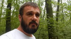 Pamätáte na náš a Mišov víťazný boj proti postrekom? A ľaľaho! Otázkou už  len ostáva: dokedy si bude človek myslieť, že to dáva lepšie ako príroda?