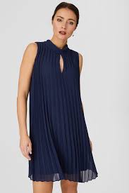 Ich hatte mir ein knielanges blaues kleid von h&m gekauft, dass so tallienbetont ist aber nach unten hin ein wenig ausgestellt. Blaue Kleider Fur Damen Gunstig Online Kaufen C A Online Shop