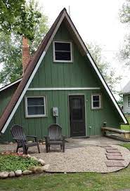 Dowagiac 3 Bedrooms Sleeps 5 For Rent Weekly 850 Lakefront Cottage At Beautiful Indian Lake Three Lake House Rentals Lake Vacation Rental Lake Vacation
