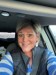 Mary Poletti's Instagram, Twitter & Facebook