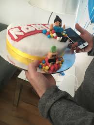Roblox making a roblox birthday cake. My Auntie Made This Roblox Cake For My Younger Brother S 7th Birthday Roblox