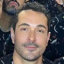 Fernando Bento (@ferbento) • Threads, Say more