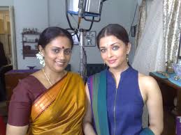 Lakshmy Ramakrishnan on X: Throwback during shoot of Raavan, almost 15  years back😍She looks even more beautiful in PS2 Ravivarman s work of  art! t.coo5QrM9dEs0  X