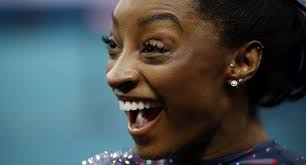 Simone Biles deja atrás los fantasmas y ya deslumbra en París con unos  vídeos clandestinos: "Es su camino de redención"