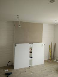 Si cette tête de lit peut accueillir de petites étagères, alors elle peut tout simplement devenir. Magnifique Tete De Lit Ikea Avec Rangements En Diy