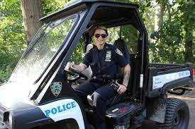 Meet the minimum standards set by the maryland police & correctional training commission for police applicants; Nypd Officer Patrols In Style With Dyed Hair And Tattoos Richmond Hill New York Dnainfo