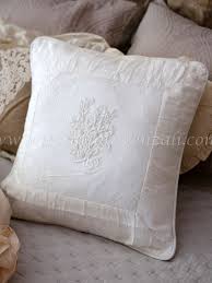 Cuscini shabby chic artigianato shabby chic camere da letto shabby chic cuscini da cucire cuscini fai da te cuscini decorativi cuscini elemento distintivo di cuscini cuscino artigianale. Cuscino Coquecigrues In Pizzo Shabby Chic Serie Jasmine Cm 45x45
