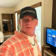 Would you take a dream job in a dream location?