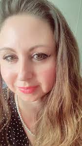 Christine Marler's Instagram, Twitter & Facebook