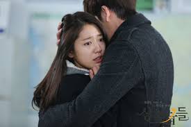 Kim tan just quietly looks at eun sang from a distance when they finally find her, afraid that he can't protect her as he. Recap The Heirs Episode 17 Scattered Joonni