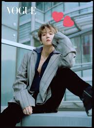 His roommate is chanyeol, hence the couple 'baekyeol'. Exo Schedule On Twitter Upcoming Release Baekhyun Kai For Vogue Korea December 2018 Issue Baekhyun 8 Page Pictorial Kai 6 Page Pictorial Https T Co Ovw40rwyjb Https T Co Ej5xotwfhe Exo Exo Tempo
