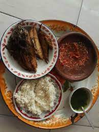 Sogol makanan khas desa pruwatan lho.lebih maknyuss. Taufikkurrahman Auf Twitter Sarapan Pagi Orang Madura Sangat Sederhana Ghangan Marongghi Cakalan Nase Bujha Cabbhi Maknyooossss Kkpgoid Susipudjiastuti Https T Co Pwat9bsszg