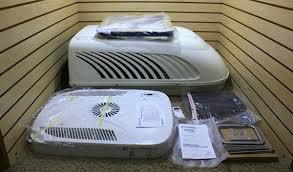 Rooftop units are the preferred choice for rvers that require significant cooling capacity for demanding summer camping while maximizing the space inside their dometic is the standard brand for rv air conditioners. 12 Best Rv Air Conditioners Reviewed And Rated In 2021 Rv Web