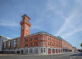 Το δουβλίνο είναι μια ανθρώπινη πόλη την οποία διασχίζει ο ποταμός liffey και σχεδόν κάθε γειτονιά της έχει εύκολη πρόσβαση στη θάλασσα. Trinity City Hotel Doyblino Irlandia Kritikes Kai Sygkrish Timwn Tripadvisor