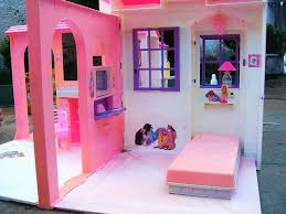 Maison De Barbie Maison Barbie Jouet Annee 90 Maison De Poupee