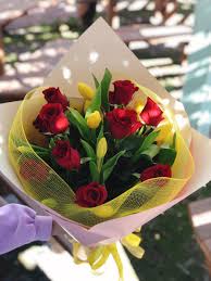 Premium flowers & inspired designs. Roses Tulips Hand Wrap Bouquet In San Jose Ca Bee S Flowers